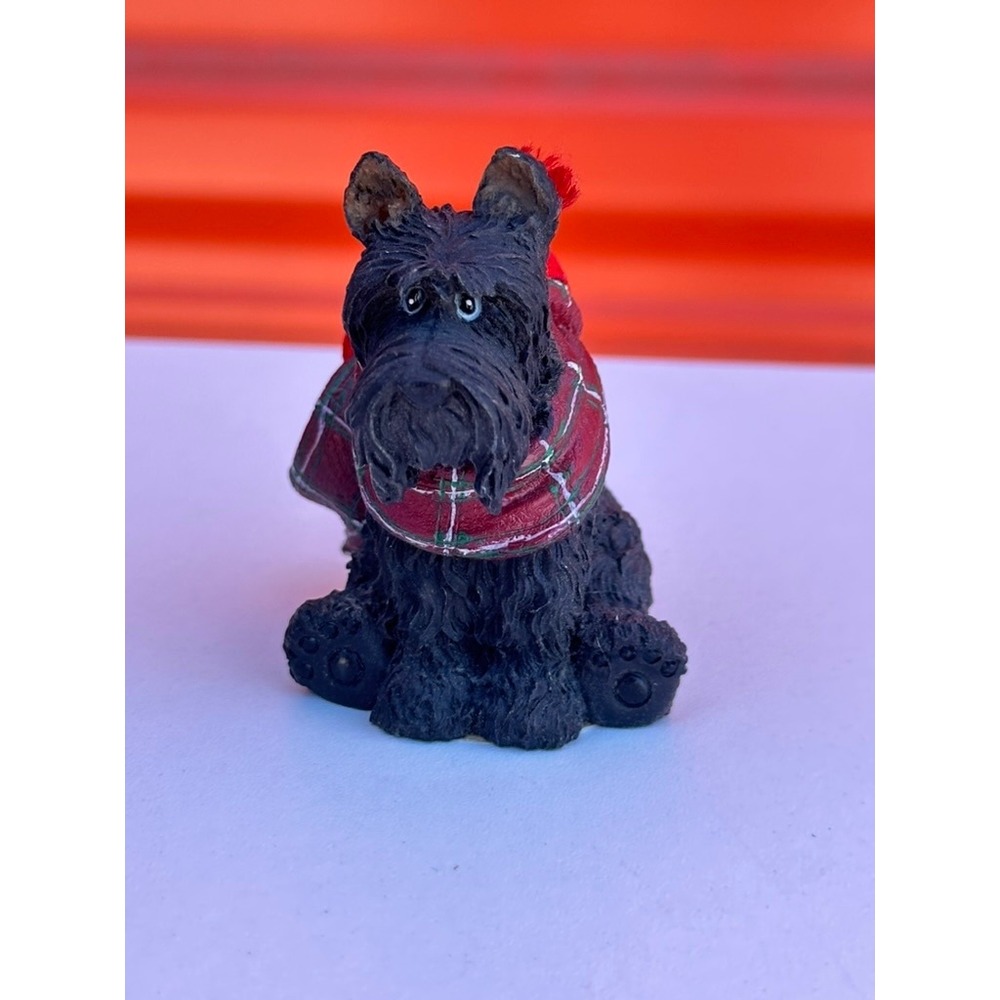 Scottish Terrier Scottie Dog Ornament Figurine Black Resin Red Plaid Scarf